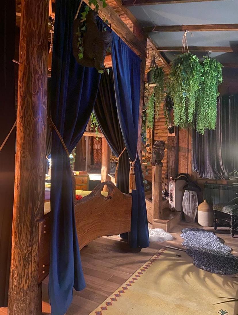 Jungle Cabin Martin Mill Buitenkant foto